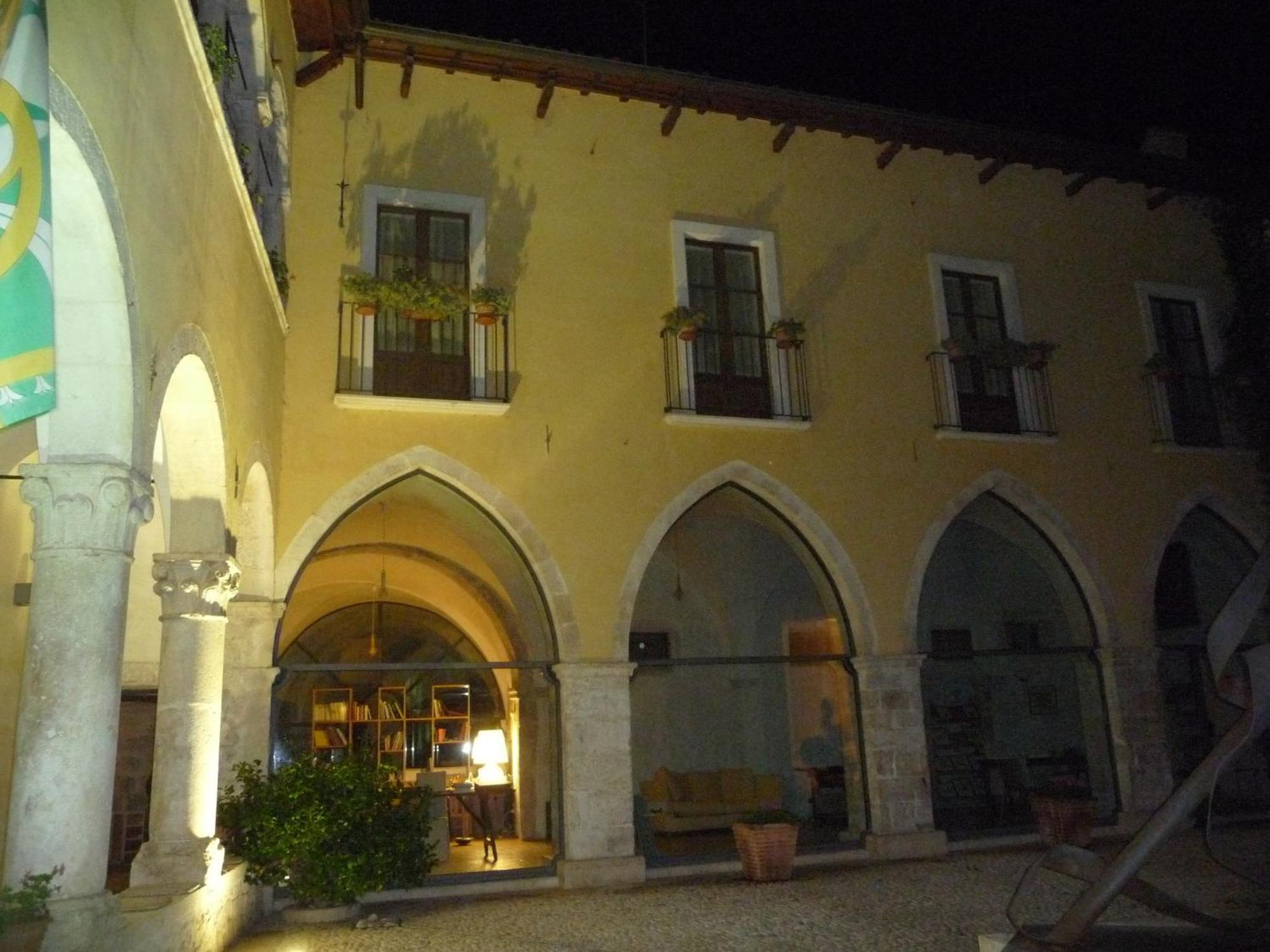 Grancia Dei Celestini Bed and Breakfast Sulmona Eksteriør billede